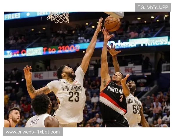 阿贾-威尔逊同时揽获MVP与最佳防守球员两项大奖 阿贾-威尔逊同时揽获MVP与最佳防守球员两项大奖